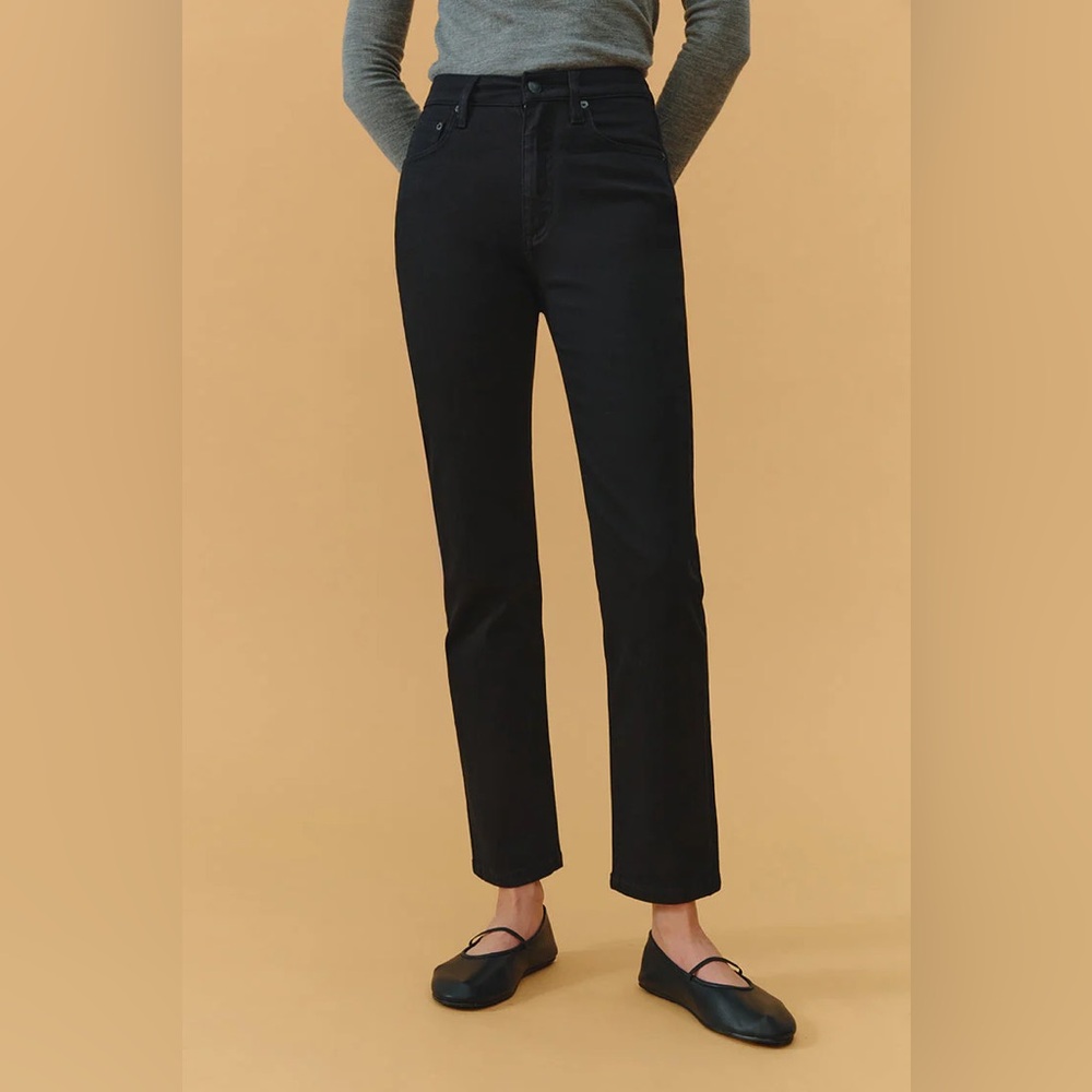 Black High-Waisted Jeans